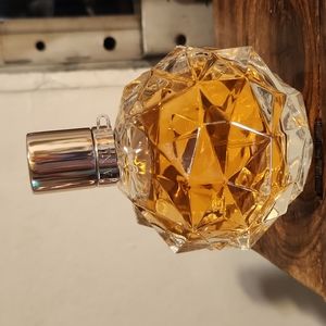 Ariana Grande perfume 3.4 FLOZ